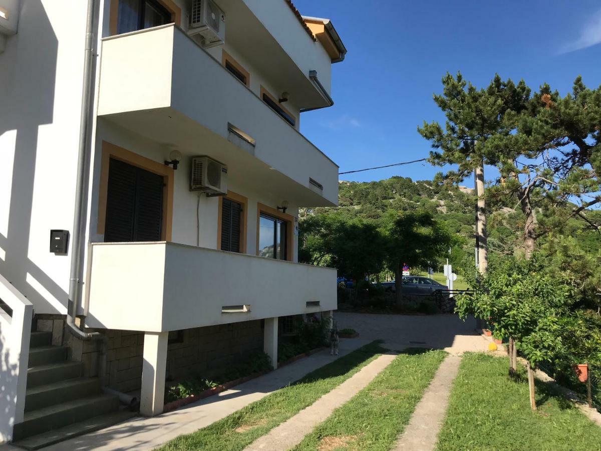 Apartments Lena Baška Buitenkant foto