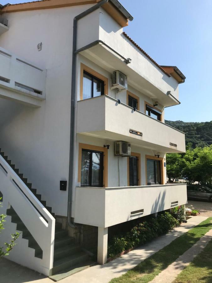 Apartments Lena Baška Buitenkant foto