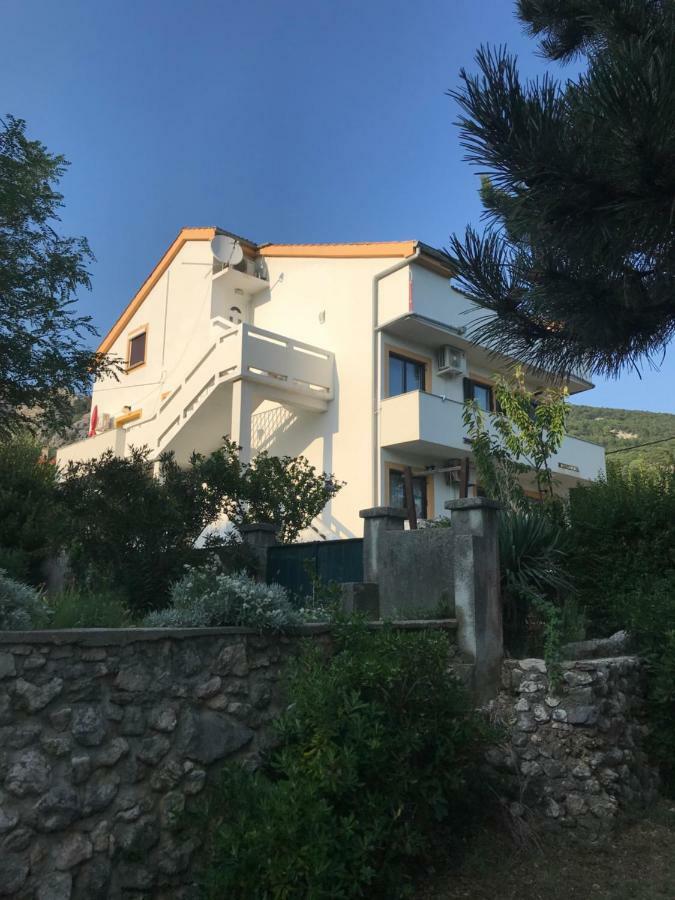 Apartments Lena Baška Buitenkant foto