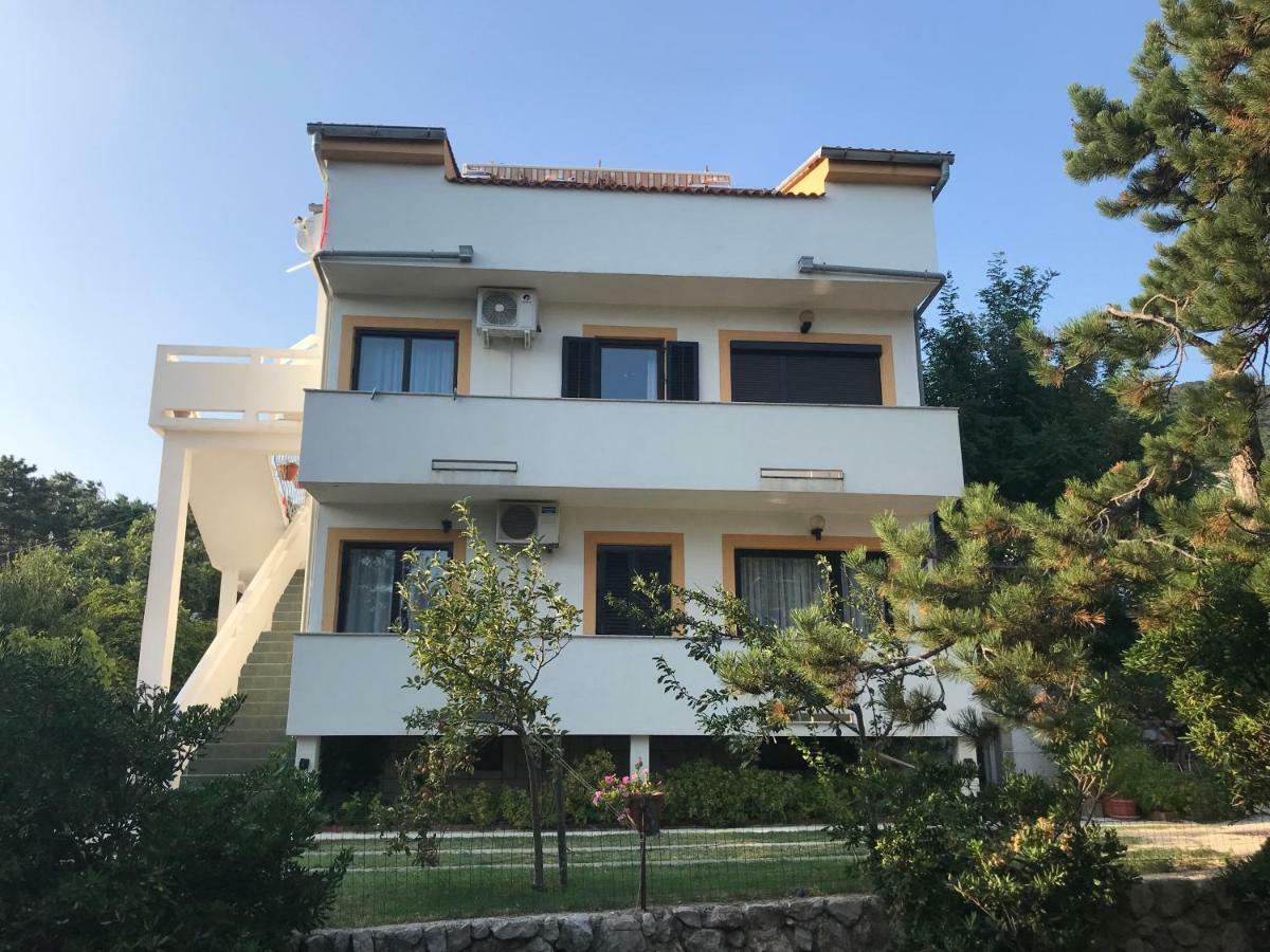 Apartments Lena Baška Buitenkant foto